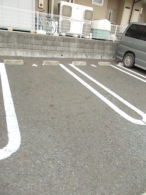 14/22 駐車場