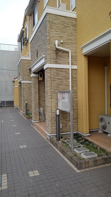 19/28 エントランス