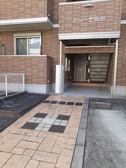 14/22 エントランス