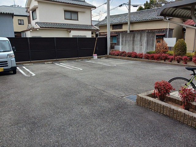 14/20 駐車場