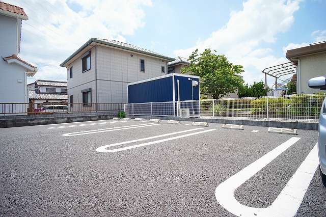 14/22 駐車場
