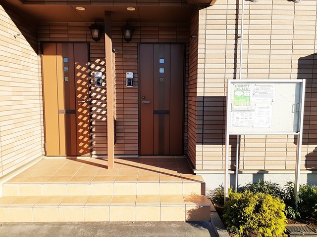 13/20 エントランス