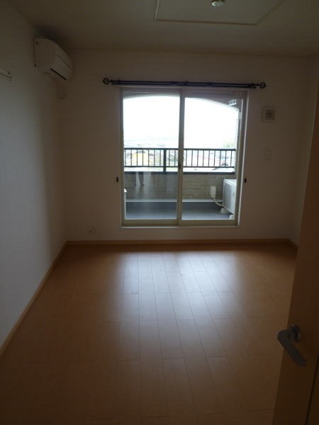 4/13 リビング/ダイニング