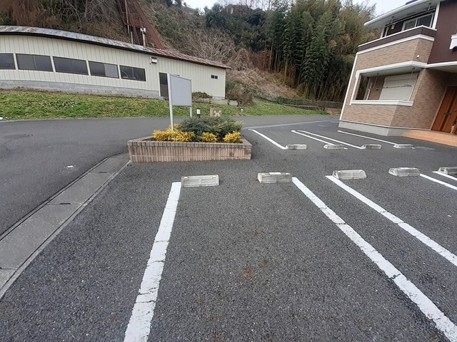 14/20 駐車場