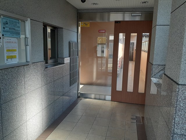 13/20 エントランス