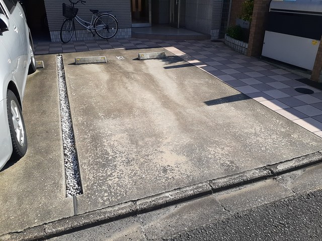 14/20 駐車場