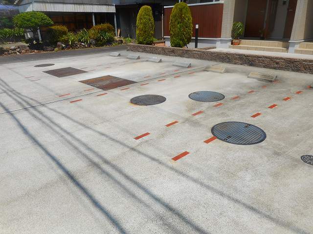 15/23 駐車場