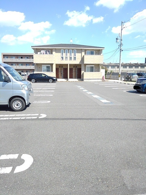 4/12 駐車場