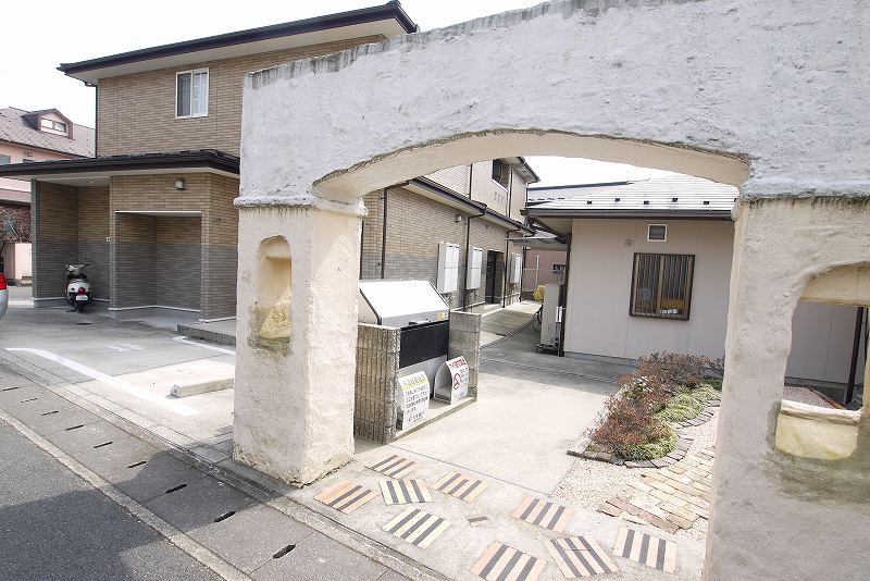 13/20 エントランス