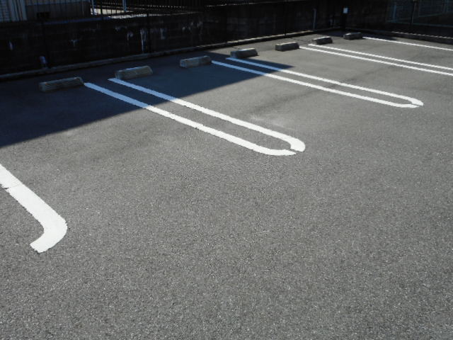 14/20 駐車場