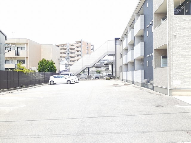 14/20 駐車場