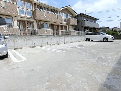 14/20 駐車場