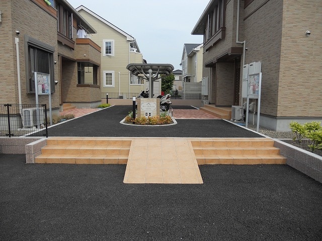 13/20 エントランス