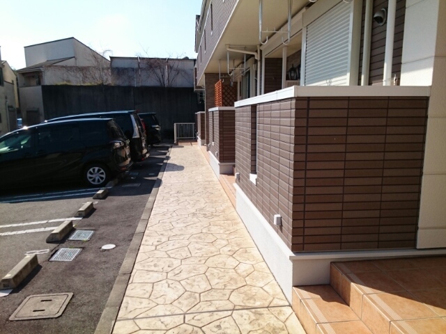 13/20 エントランス