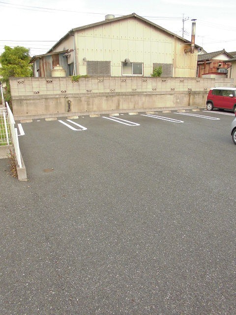 14/20 駐車場