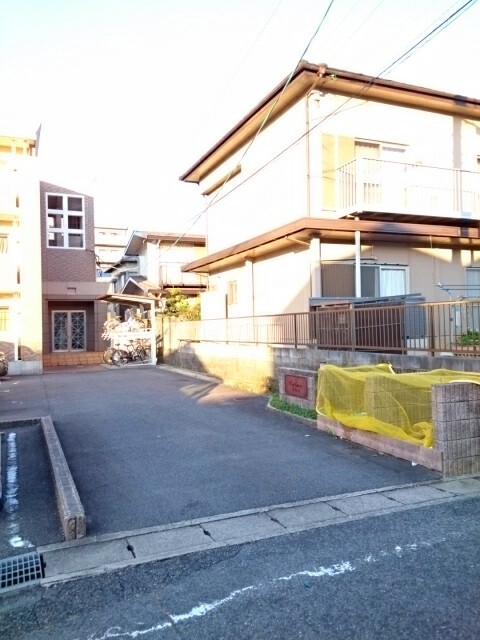 14/20 エントランス