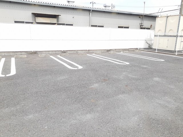 14/20 駐車場