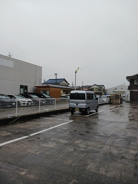 14/20 駐車場