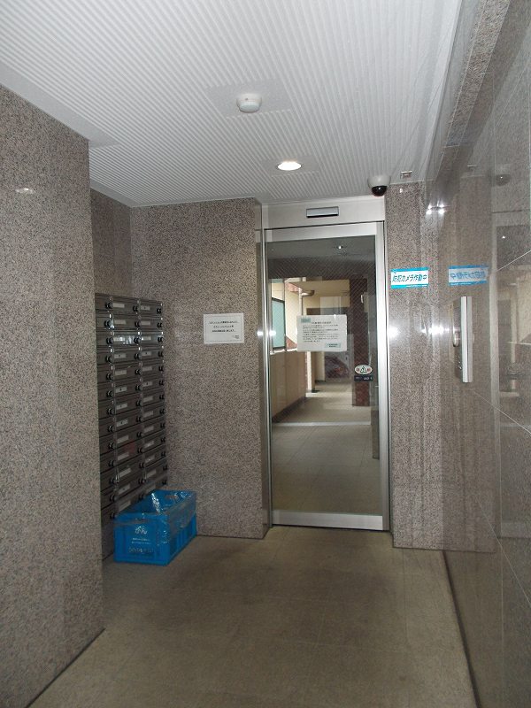 14/22 エントランス