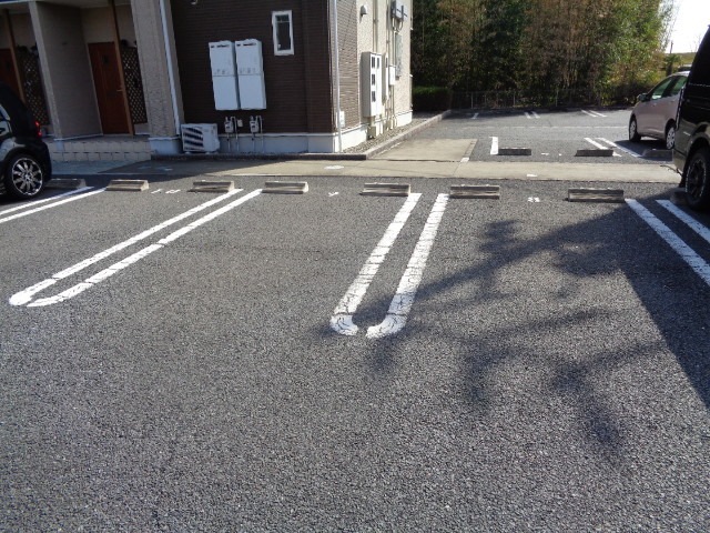 14/20 駐車場
