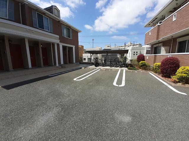 14/20 駐車場