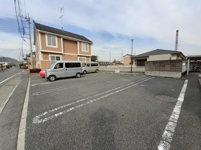 2/8 駐車場