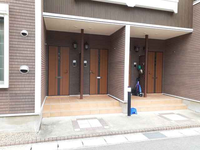 14/20 エントランス