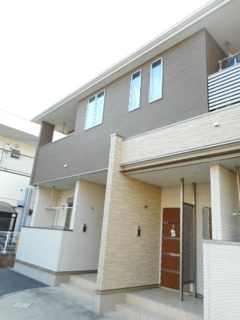 14/14 エントランス