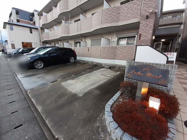 14/19 駐車場