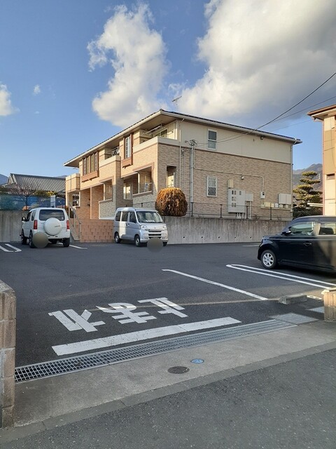 14/20 駐車場