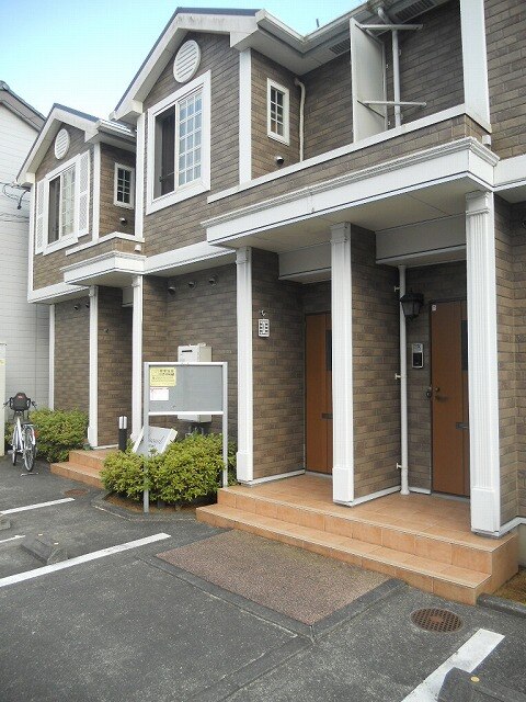 14/20 エントランス