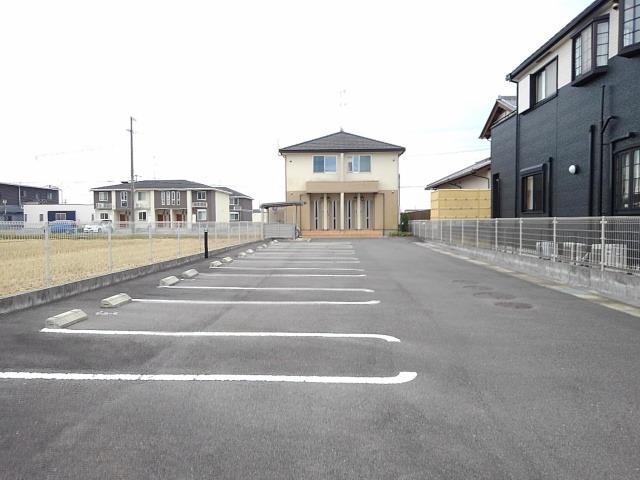 14/20 駐車場