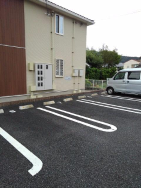 14/20 駐車場