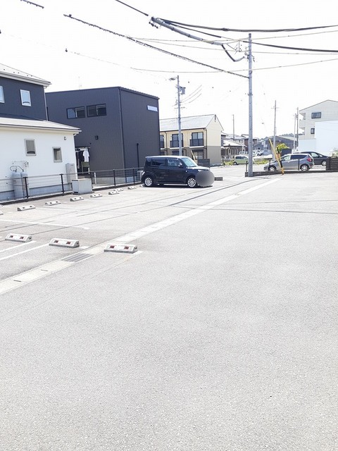 14/20 駐車場