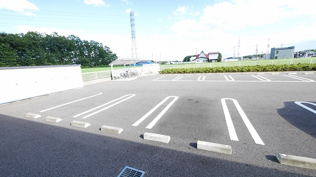 14/20 駐車場
