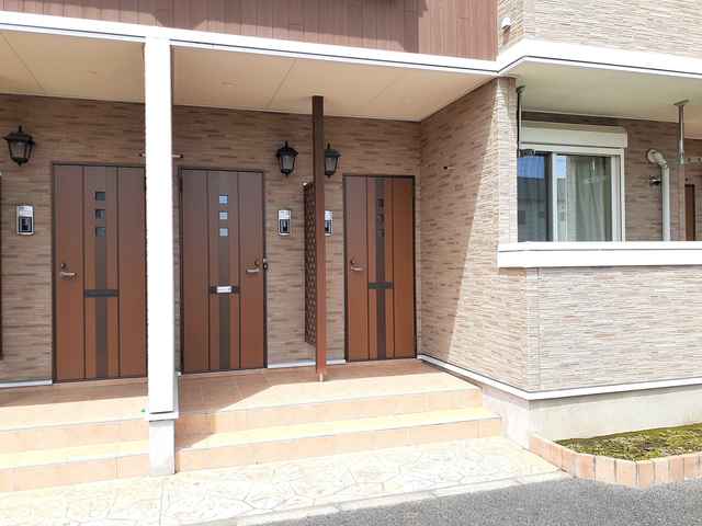 14/20 エントランス