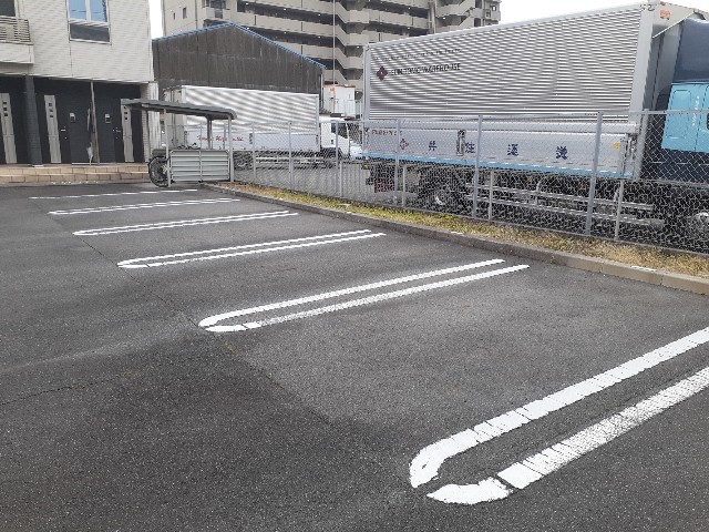 22/30 駐車場