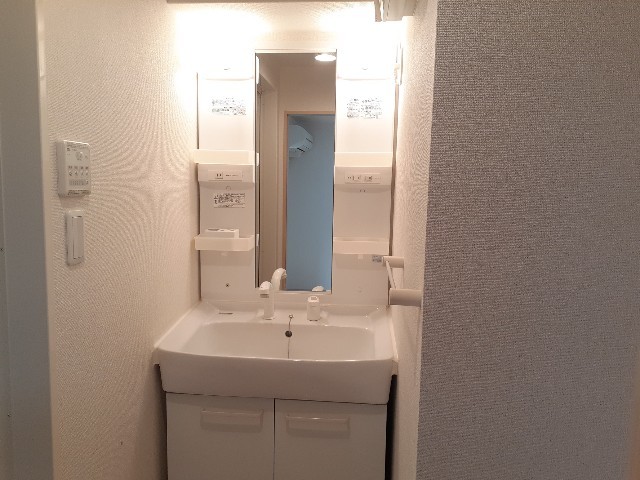 17/30 洗面