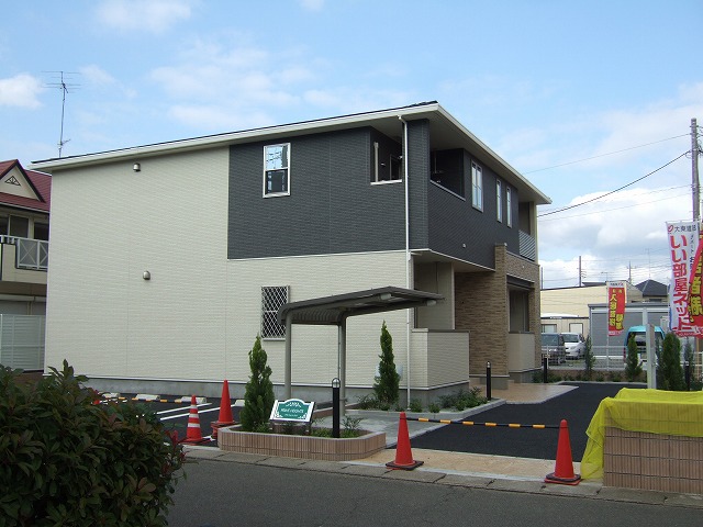 14/19 エントランス