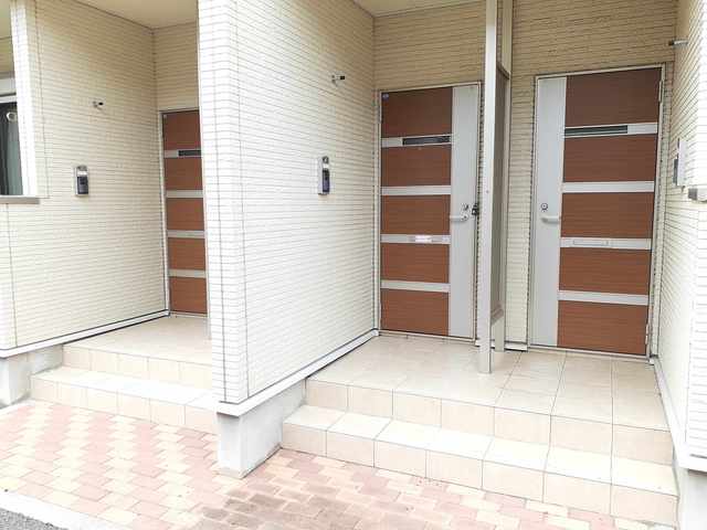 14/20 エントランス