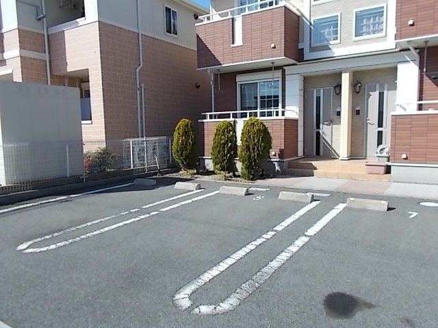14/20 駐車場