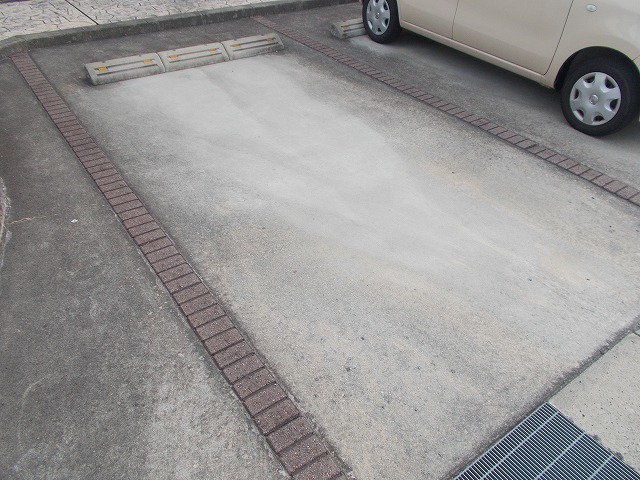 14/20 駐車場