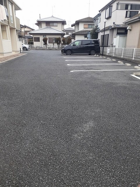 14/23 駐車場