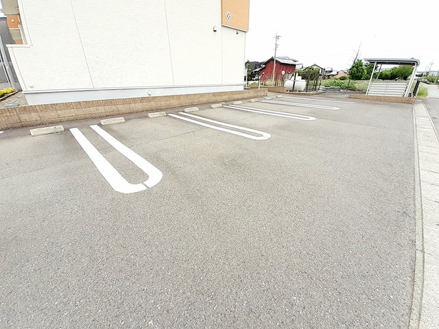14/20 駐車場