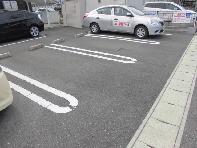8/14 駐車場
