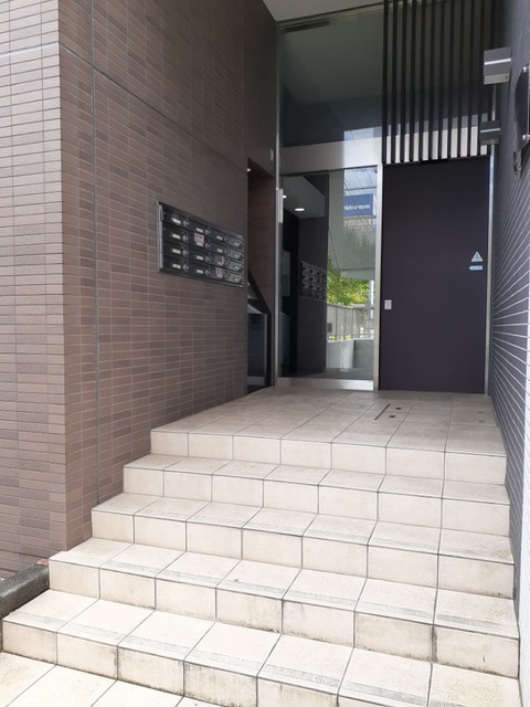 3/5 エントランス