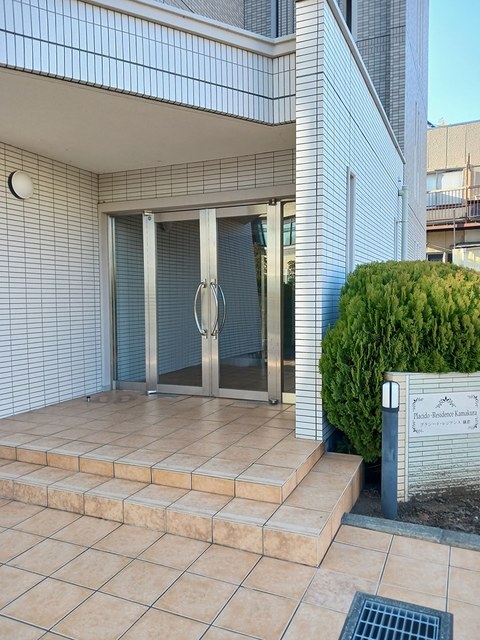 14/20 エントランス