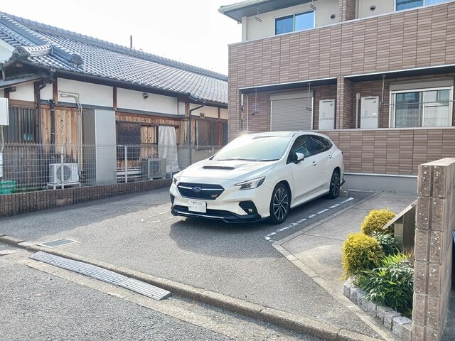 14/20 駐車場