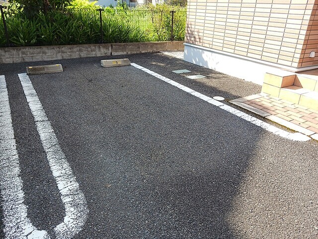 14/21 駐車場