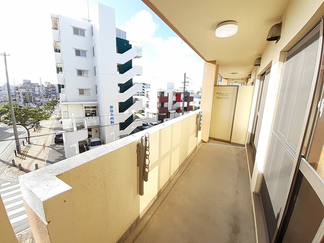 13/20 バルコニー